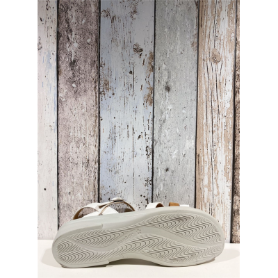 sandale pied fin sonnica