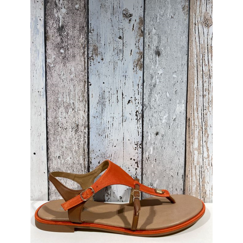 sandale entre doigt angel