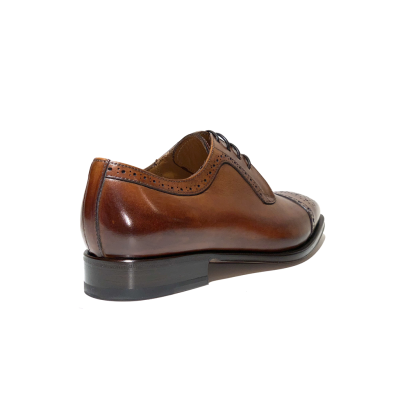 Derby habillé en cuir cognac à bout fleuri | Petite taille homme | ARBITER