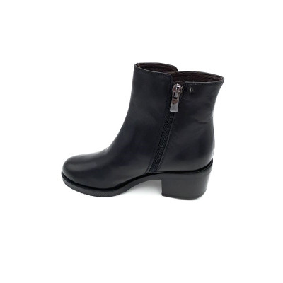 Bottine en cuir à talon noir | Petite taille femme | Ellen Kassel