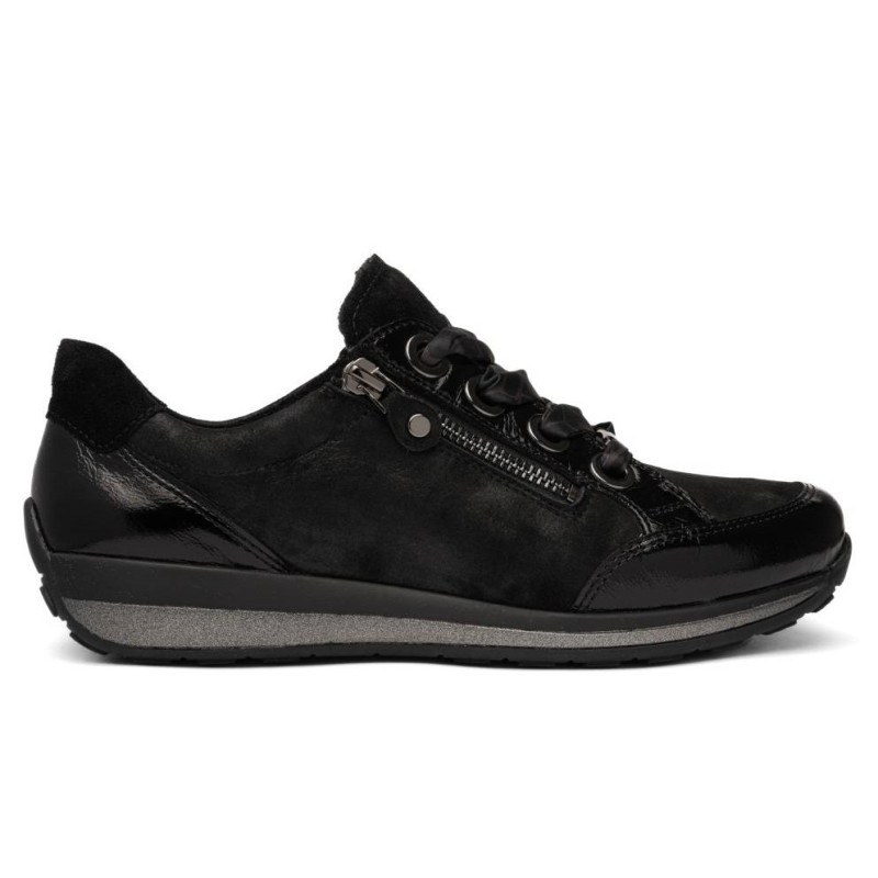 sneakers h osaka 64587