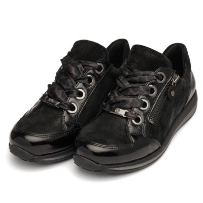 sneakers h osaka 64587