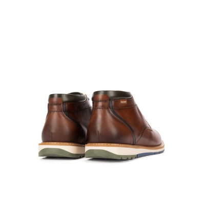 boots lacet berna